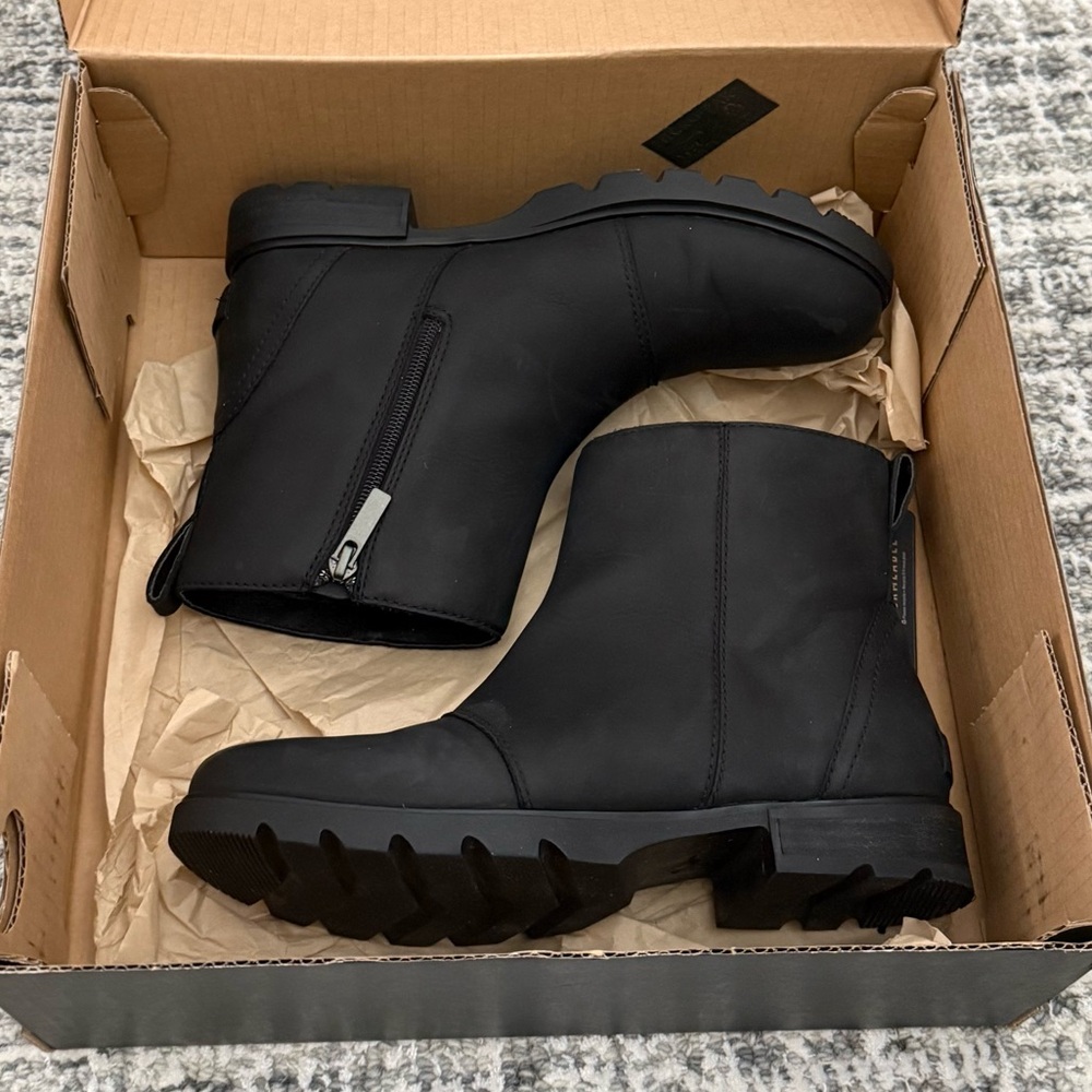 SOREL Women's Emelie lll Zip Waterproof Boot